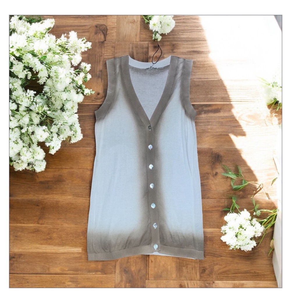 J.R Evolution Creme/Tan Ombré Long line Button Up Knit Vest -Sz-M-Oversized